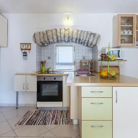 4 Bedroom Beautiful In Labin Holiday home
