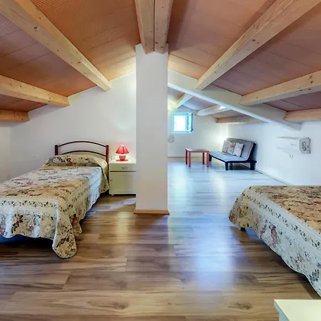 Holiday home 4 Bedroom Beautiful In Labin