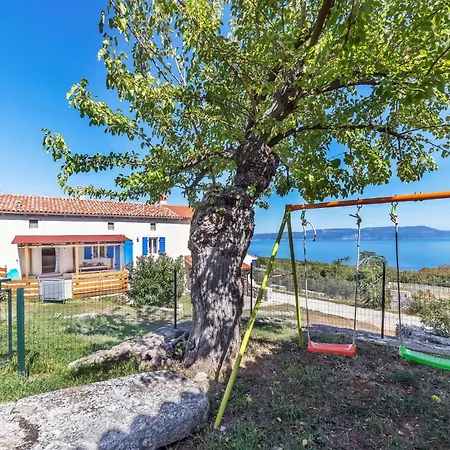 Holiday home 4 Bedroom Beautiful In Labin *