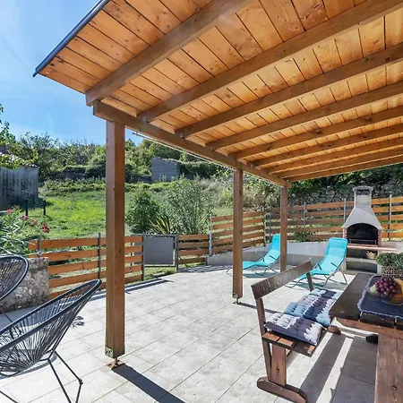 4 Bedroom Beautiful In *